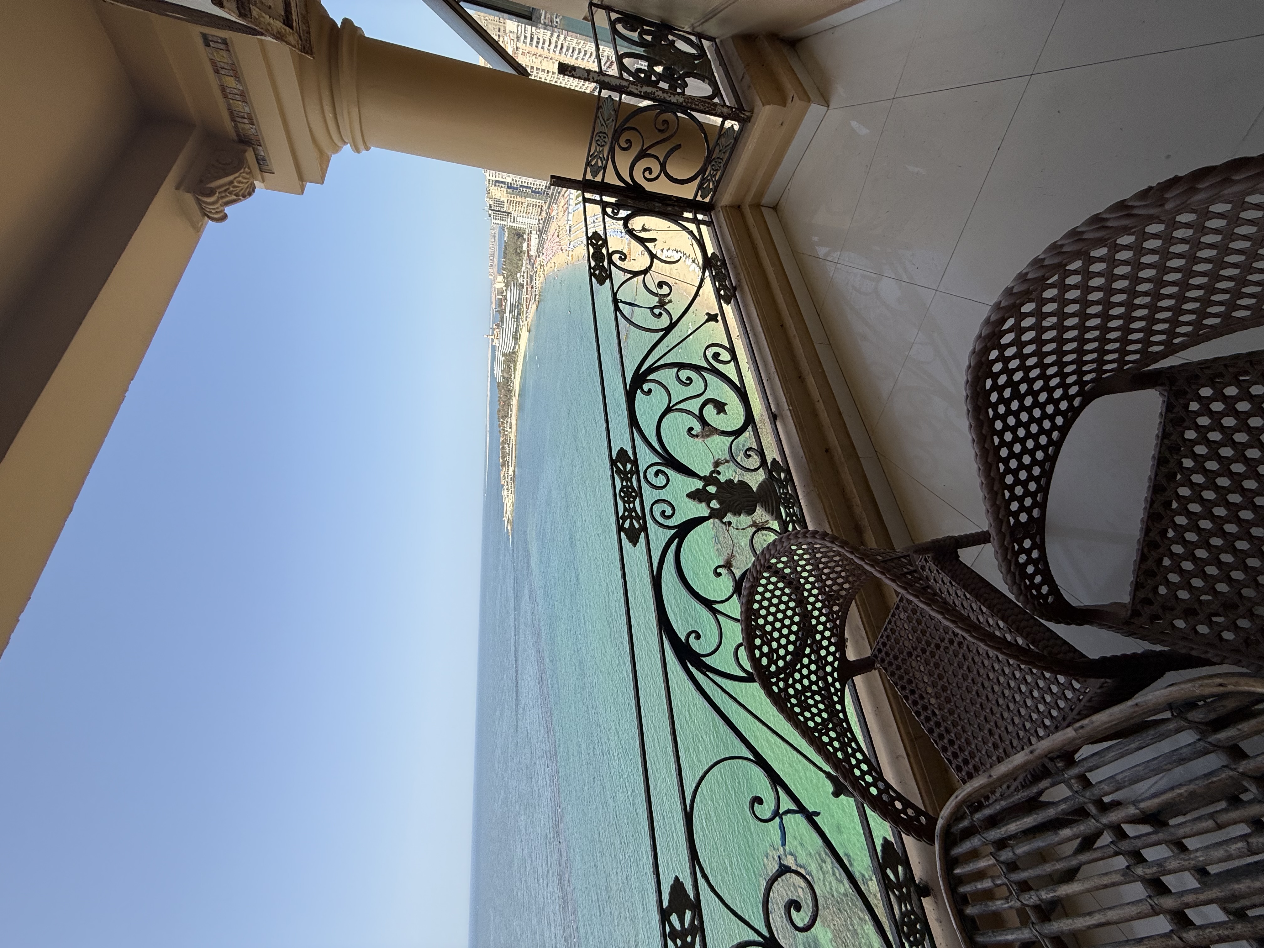 صورة المعرض 3