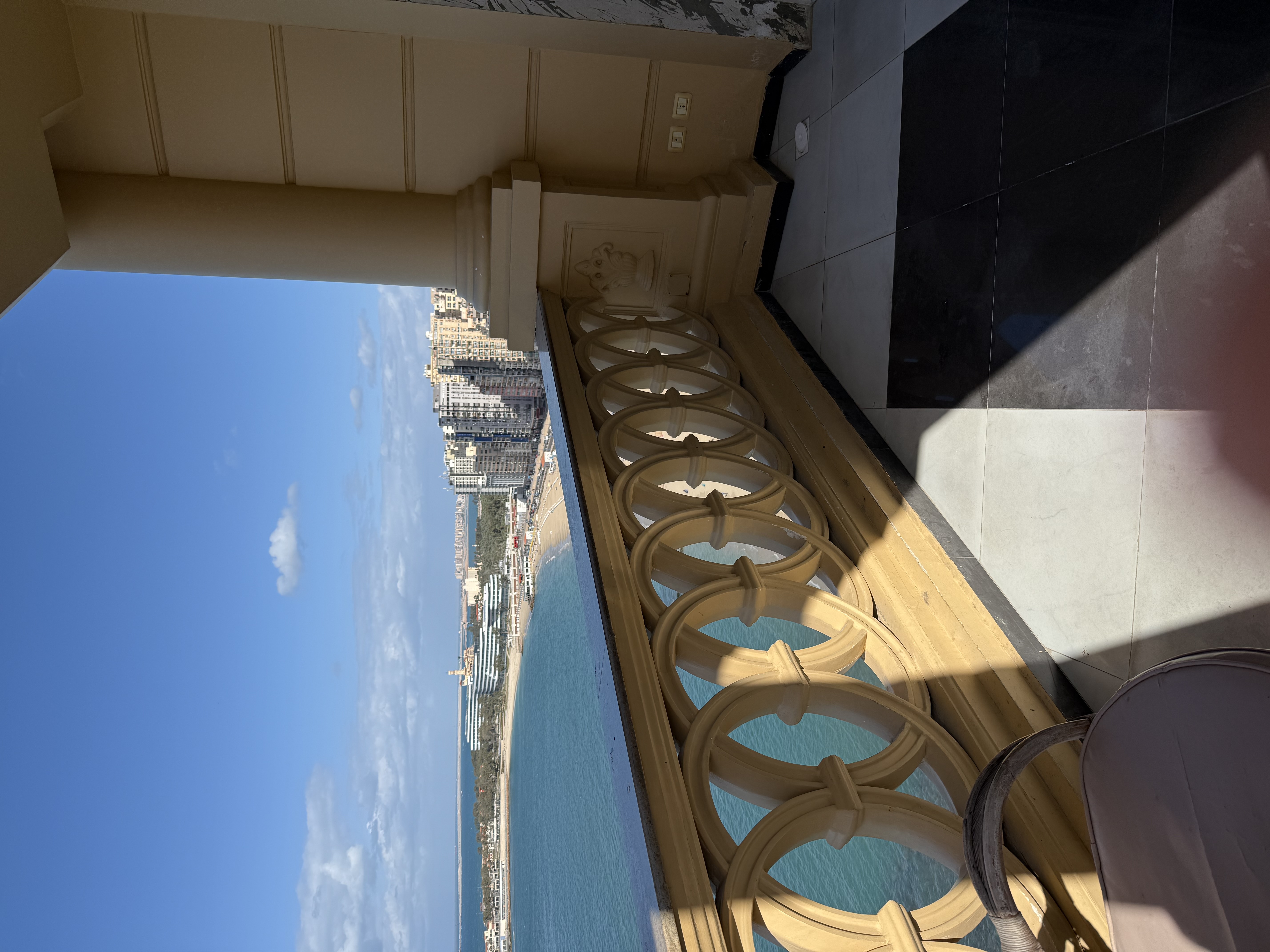 صورة المعرض 3