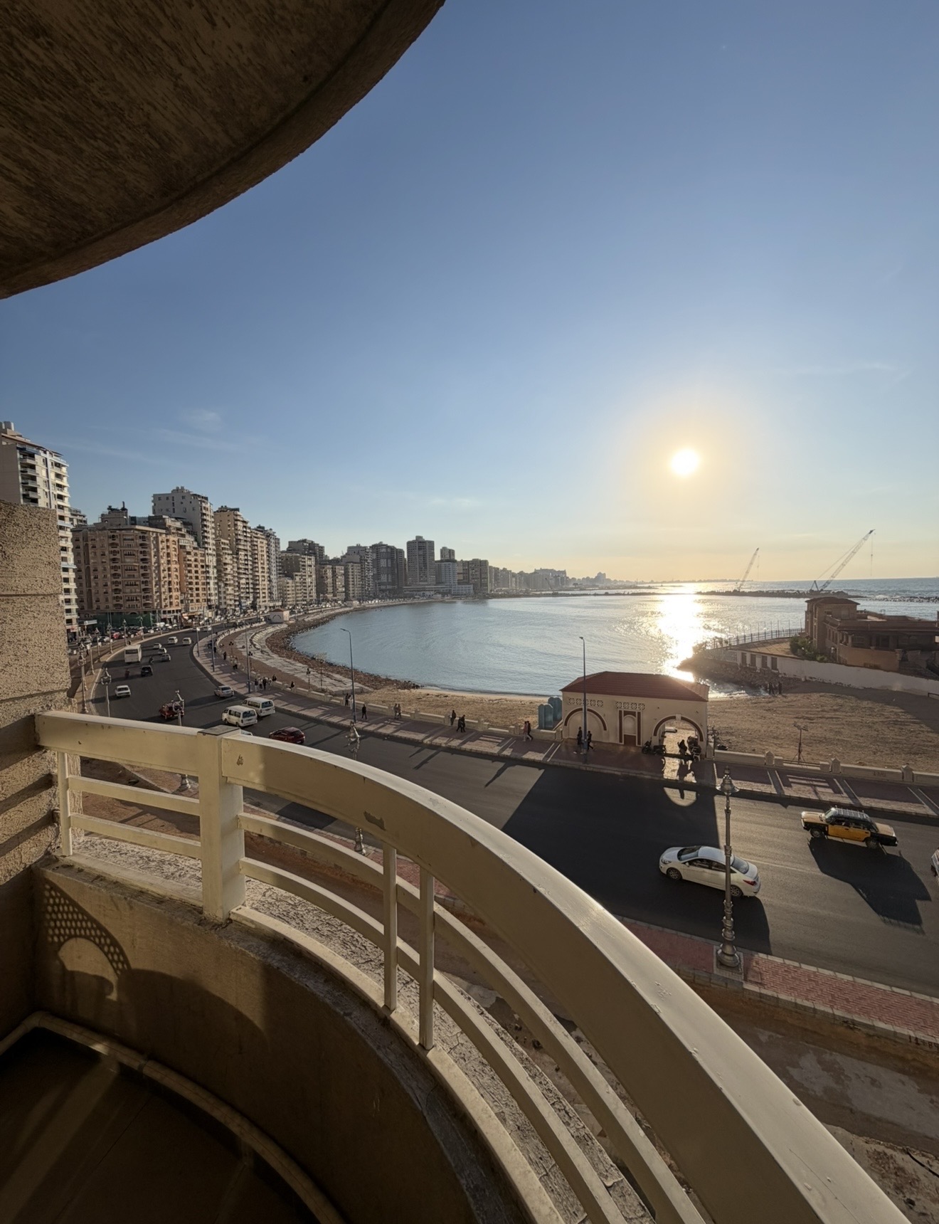 صورة المعرض 4