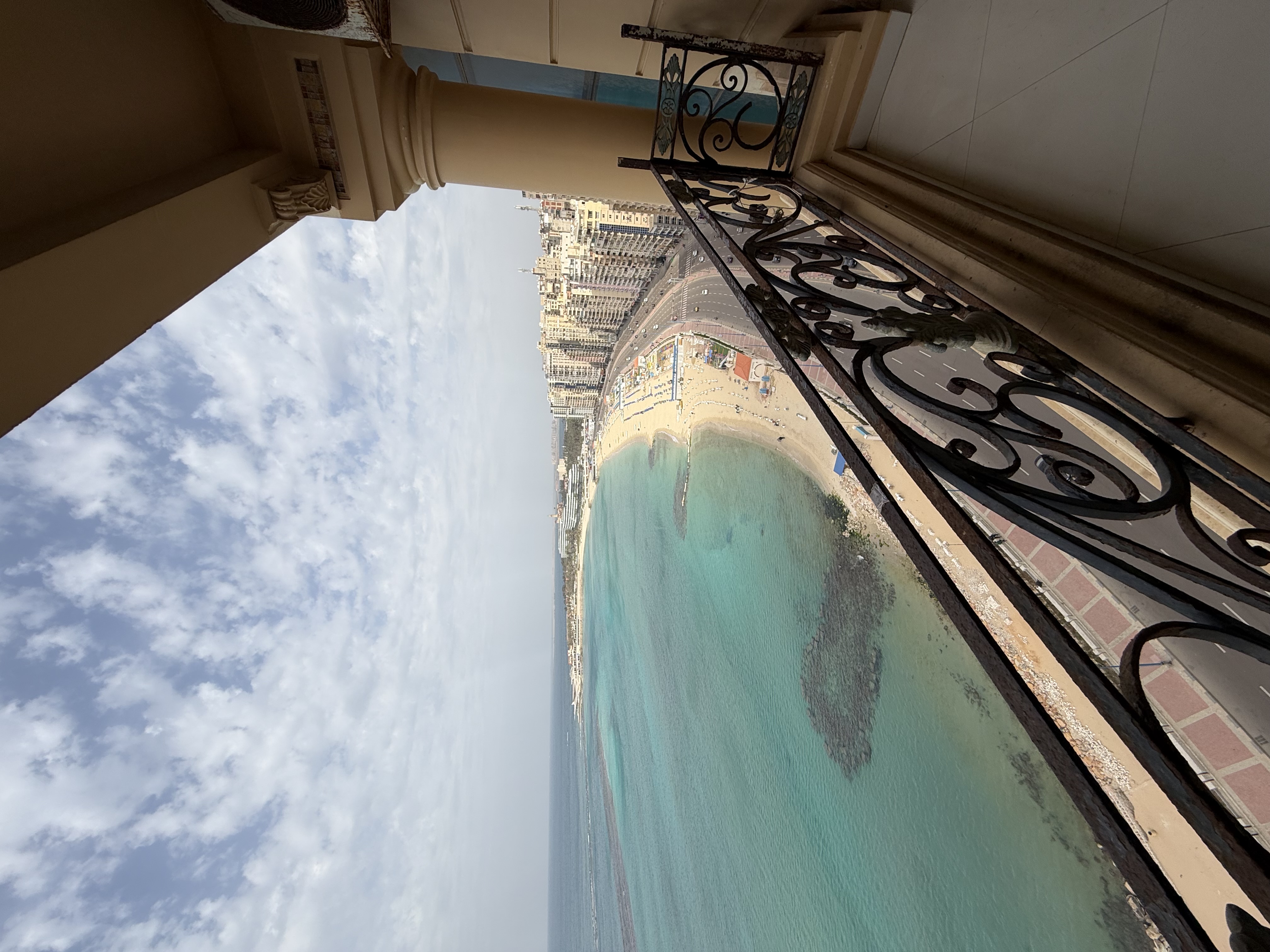 صورة المعرض 4