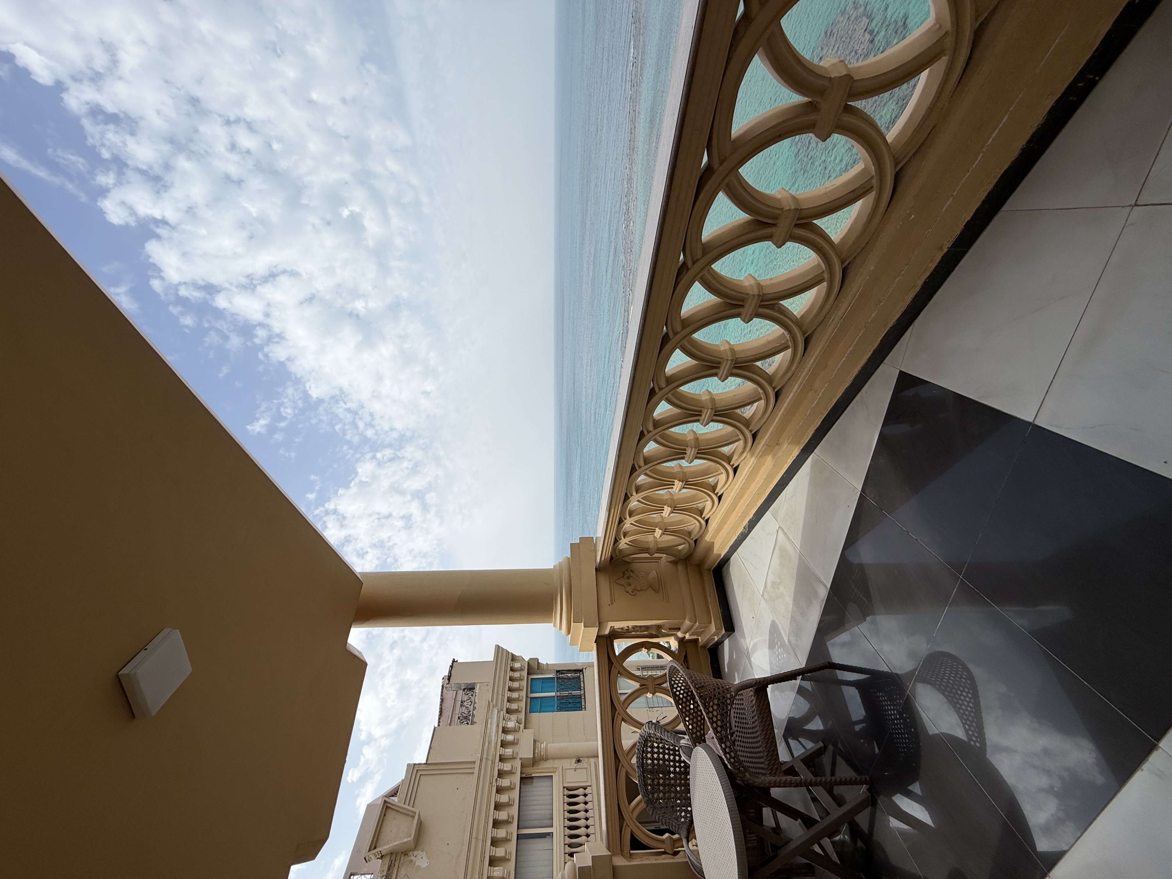 صورة المعرض 2