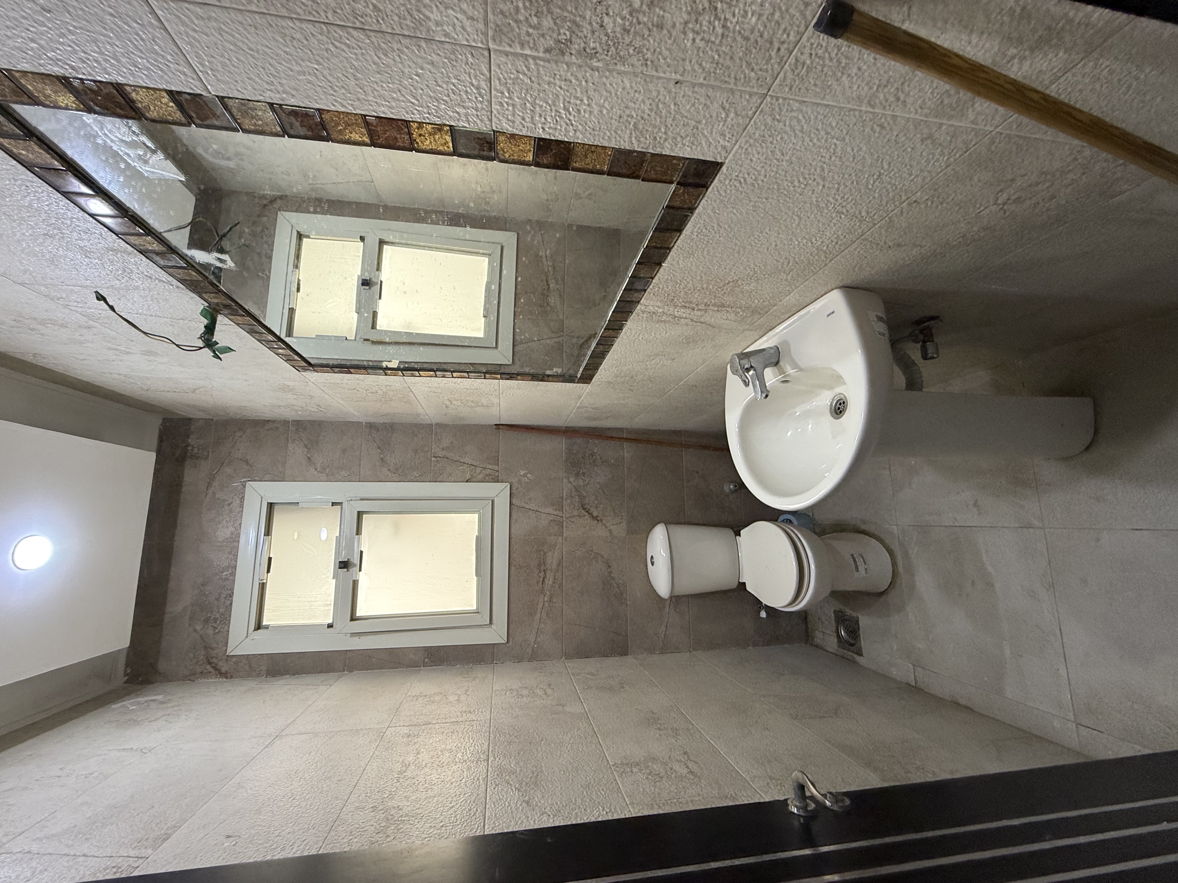 صورة المعرض 12