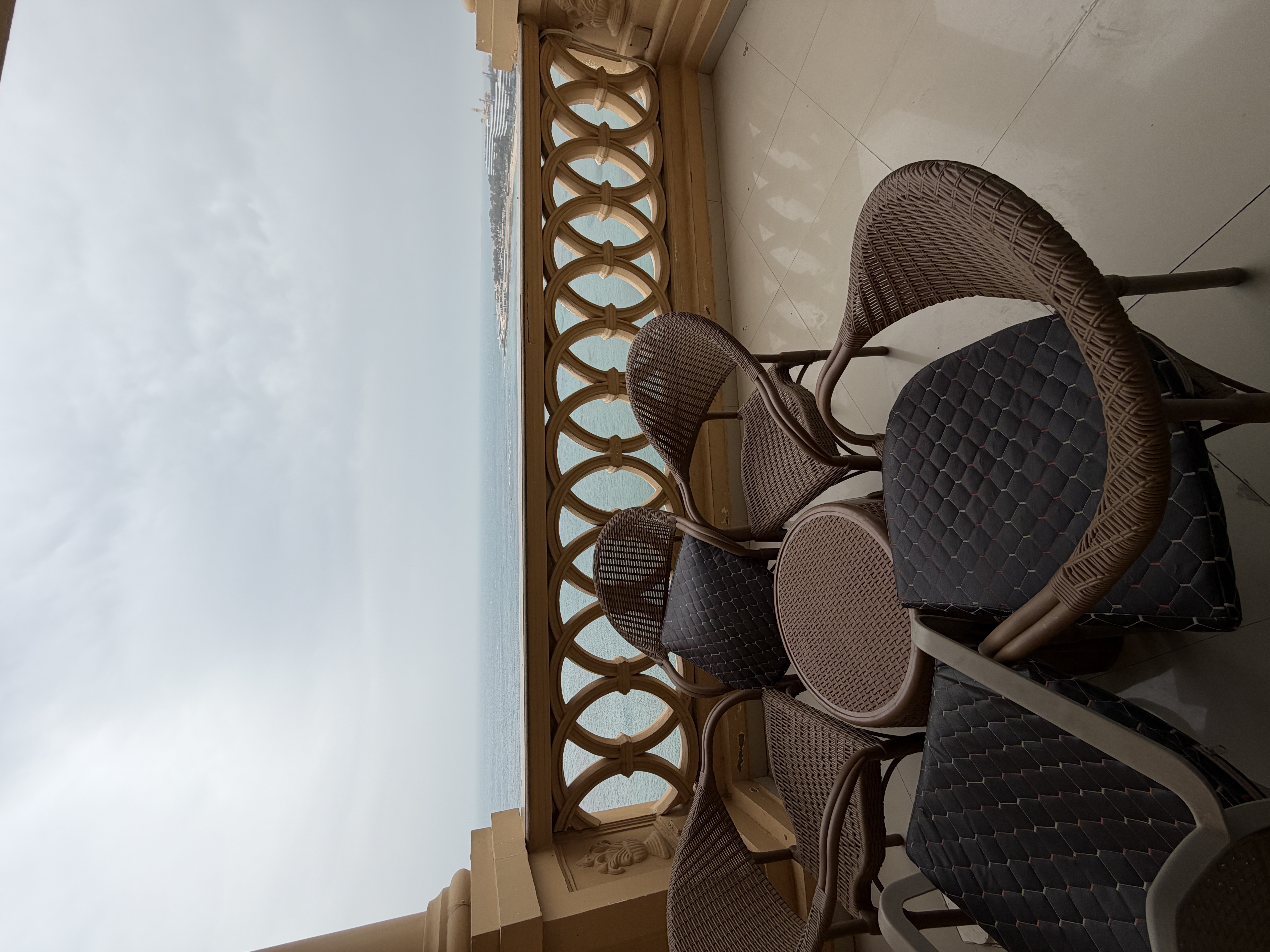 صورة المعرض 2