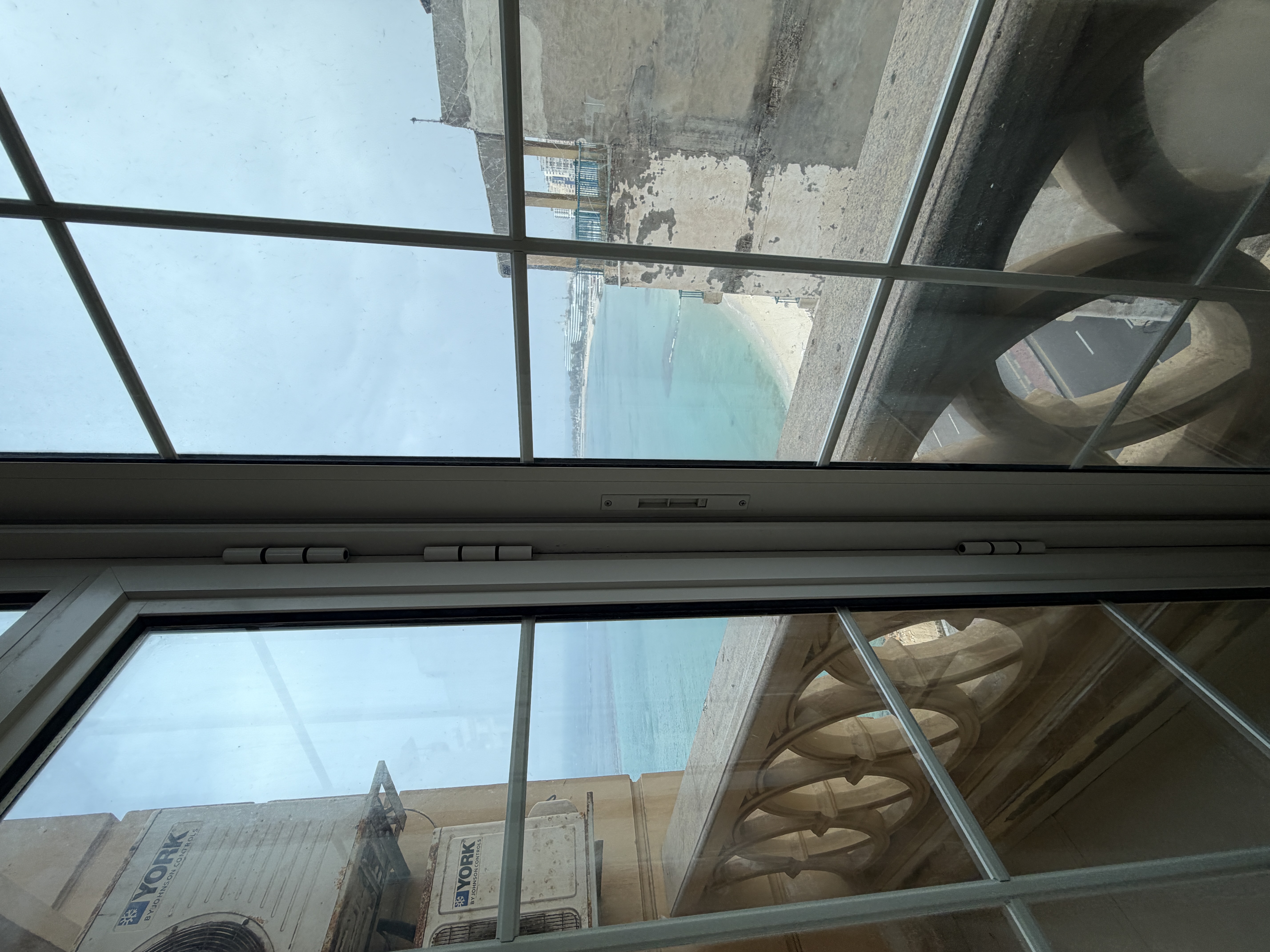 صورة المعرض 14