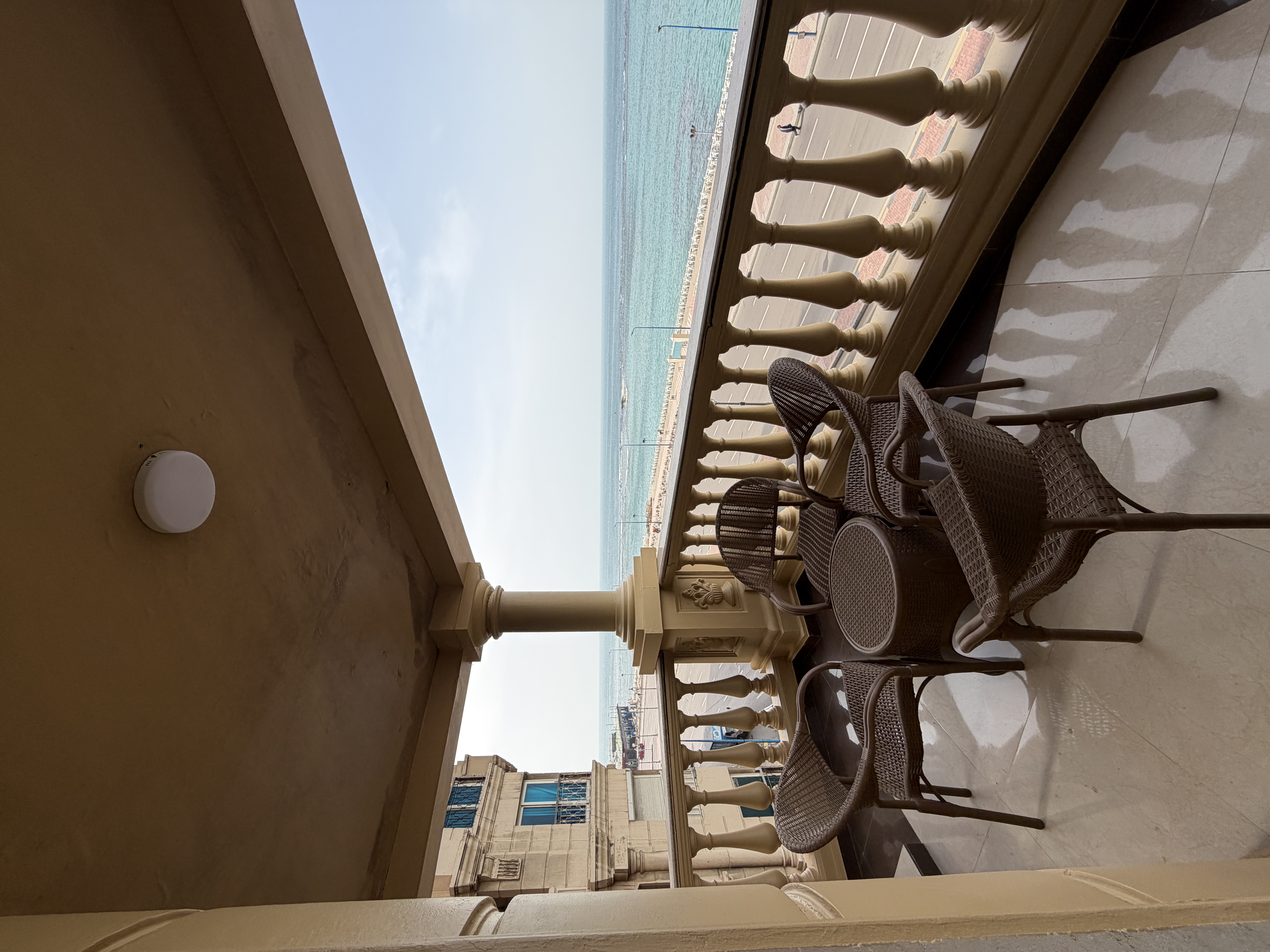 صورة المعرض 2