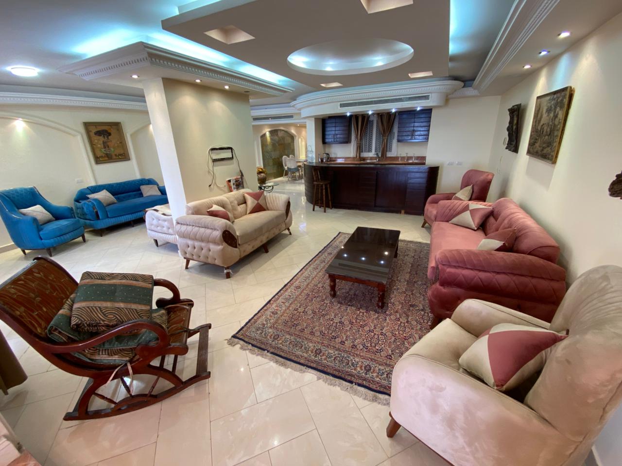 صورة المعرض 8