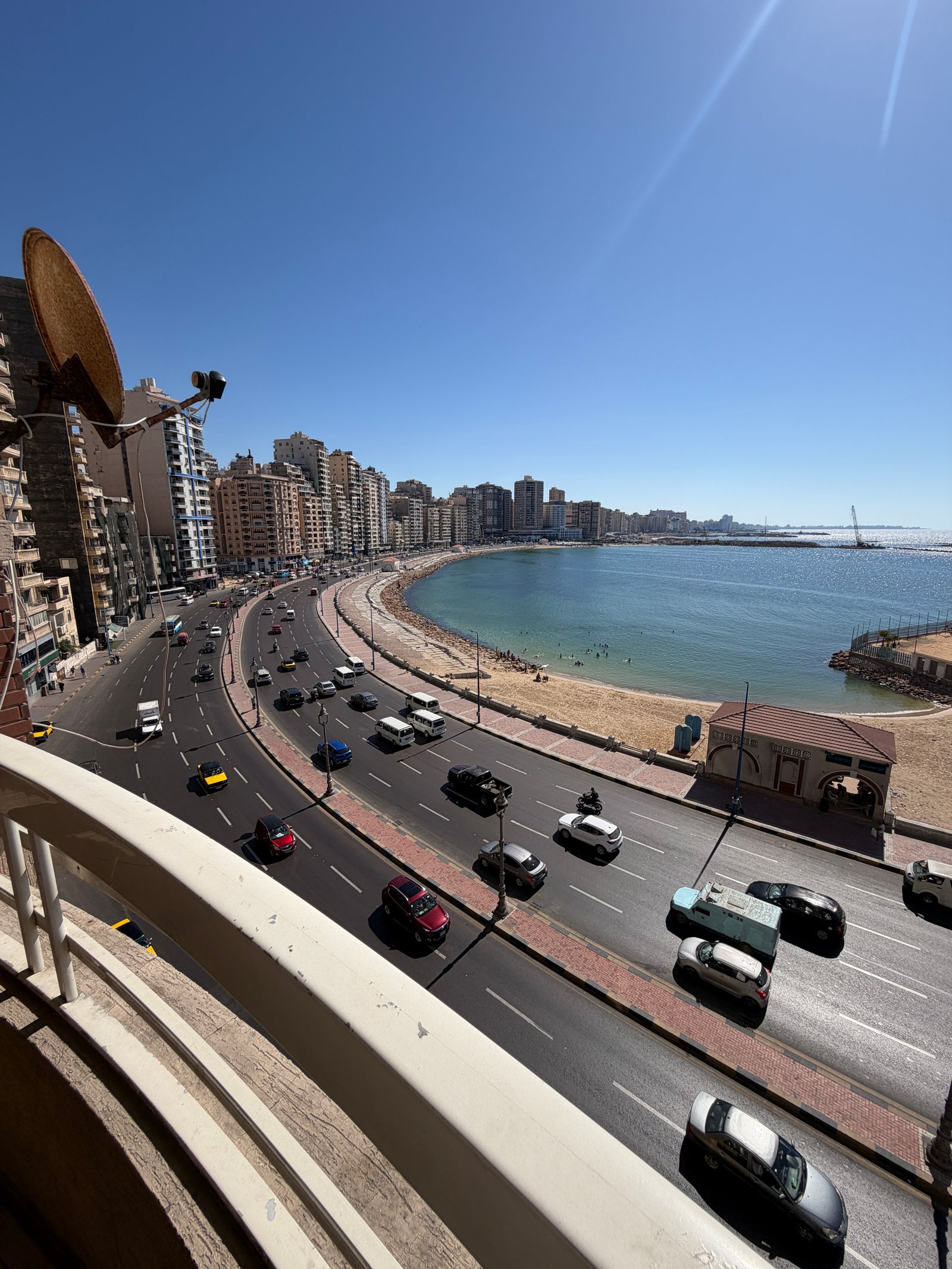 صورة المعرض 2