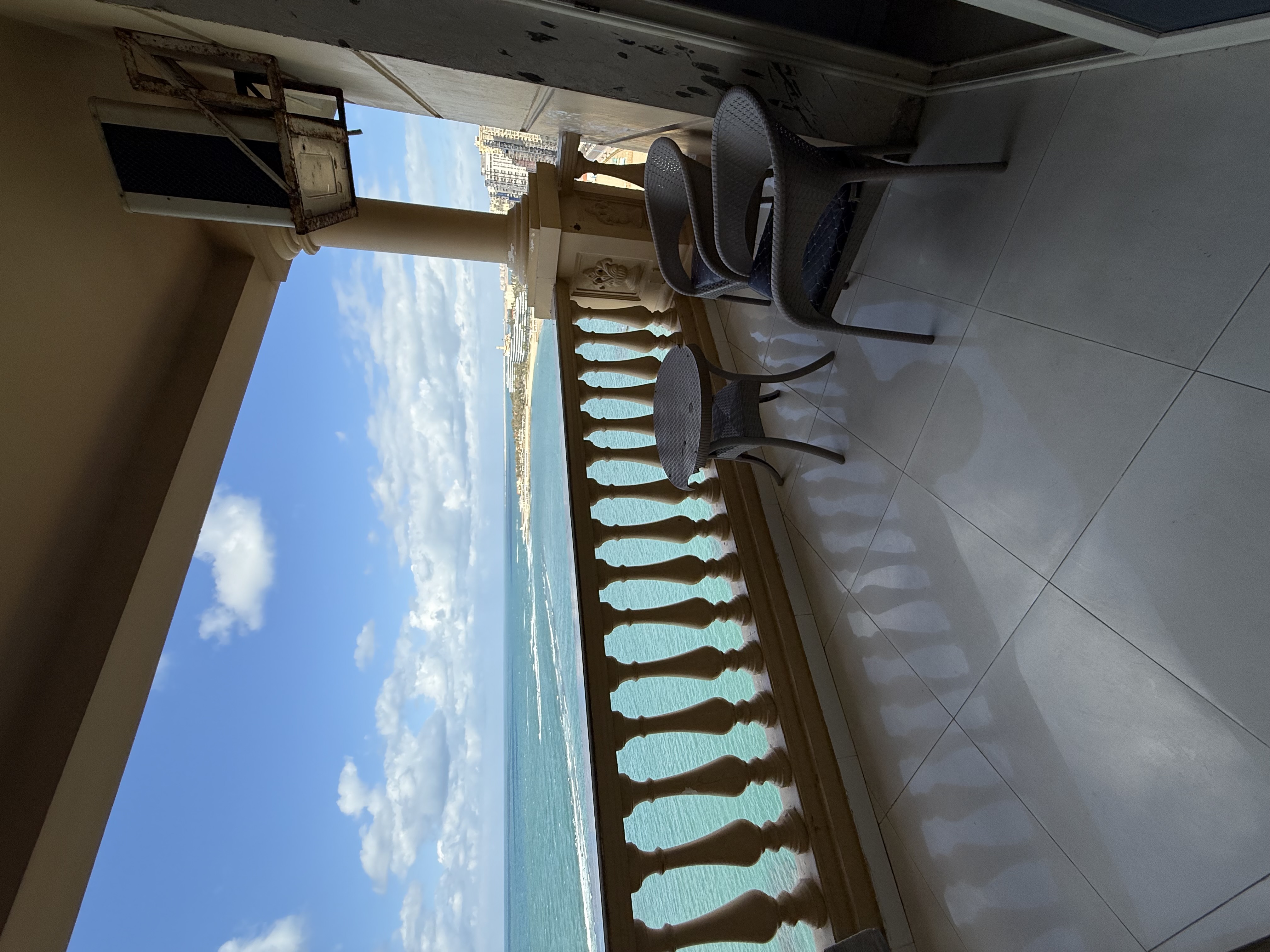 شقة غرفتين كود 1502 المندرة