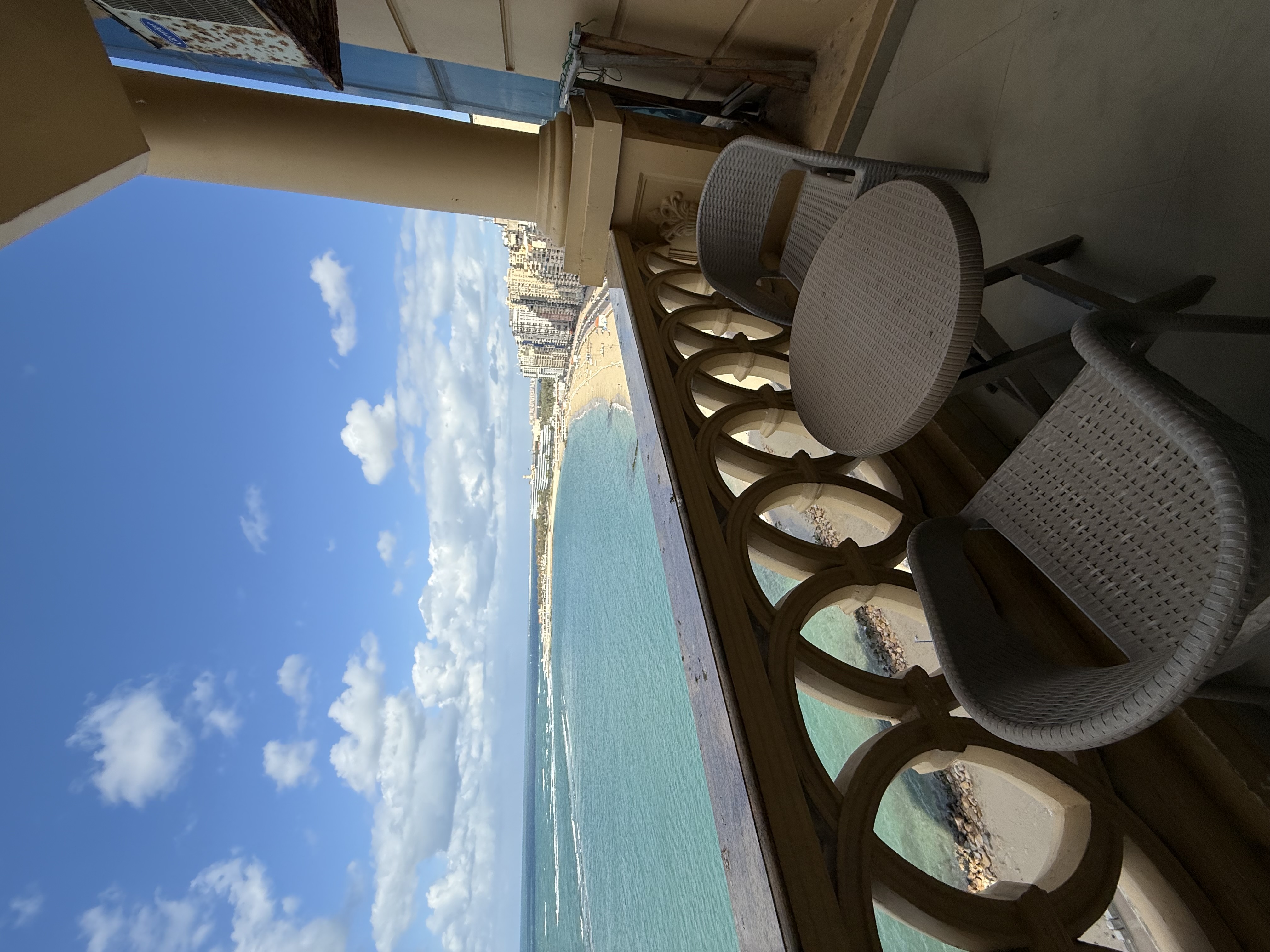 شقة غرفتين كود 1302 المندرة