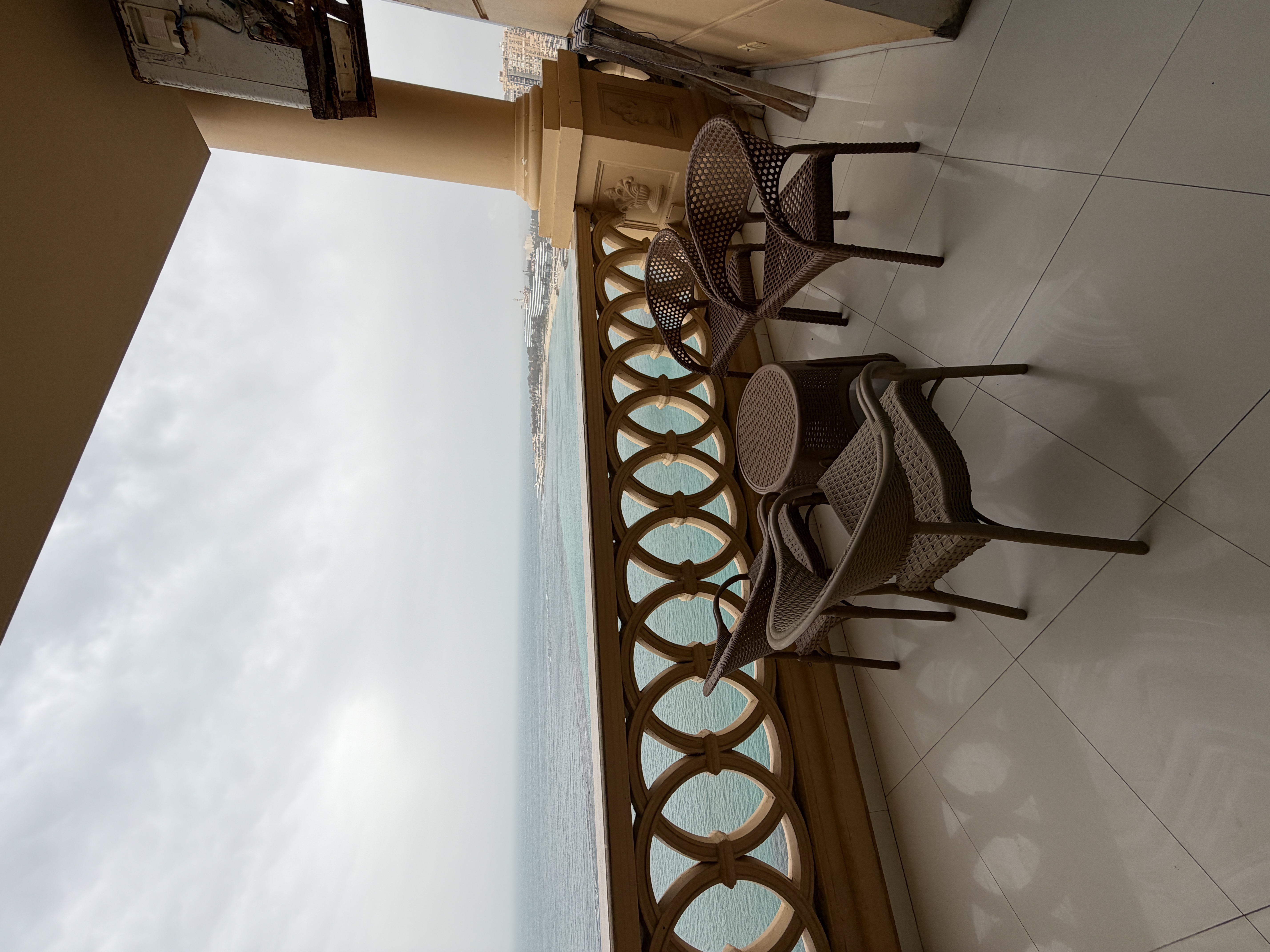 شقة غرفتين كود 1602 المندرة