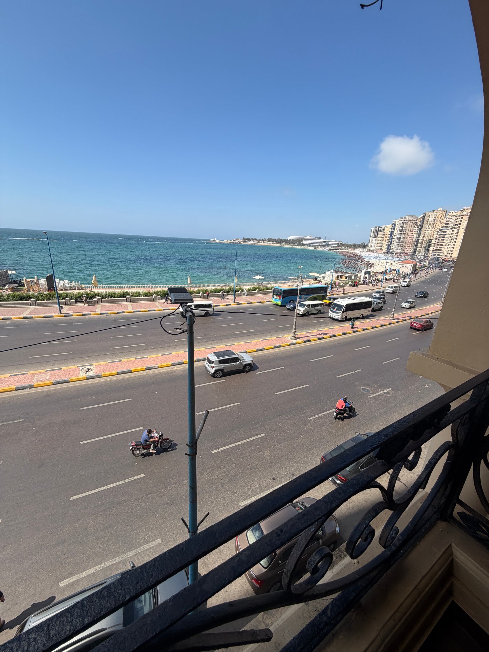 🏡شقة 2 غرفة كود 202 المندرة ( مميز ) ☑️